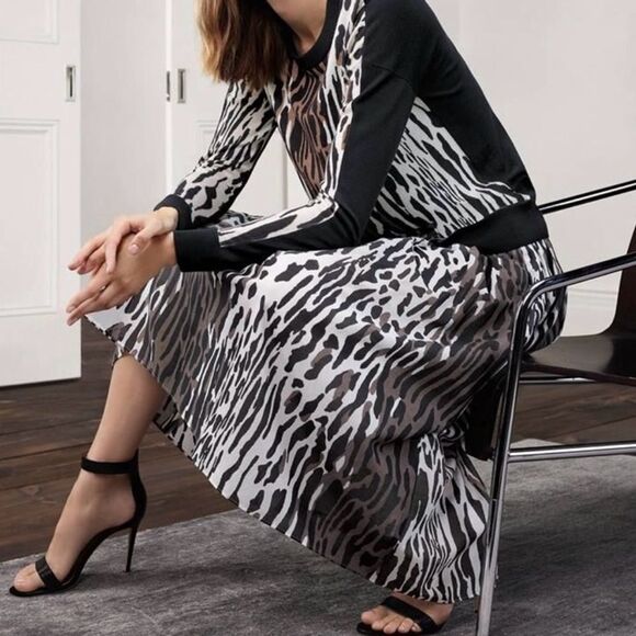St. John Sport Silk Blend Leopard Print Skirt - Picture 1 of 11